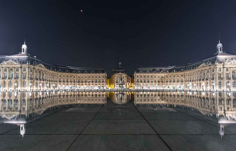 Place de la bourse - Translation missing: en.helpers.application.image_tag.default_alt